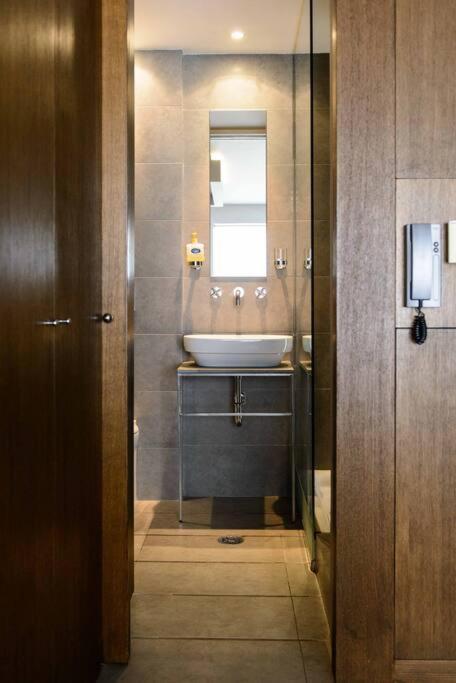 City Lux2Modern Apartment Next To Kerameikos Metro Atena Exterior foto